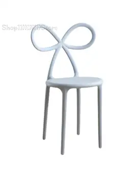 Скандинавский бытовой пластиковый обеденный стул с современной минималистичной спинкой, ресторан, магазин молочного чая, туалетный столик для креативных девушек, макияж