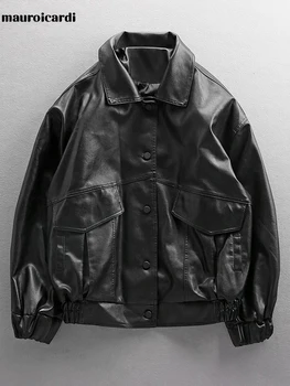 Mauroicardi Весна-осень, свободная повседневная Черная куртка из искусственной кожи, Мужские карманы, заниженные плечи, Длинный рукав, Корейская модная одежда 2023 г. 0